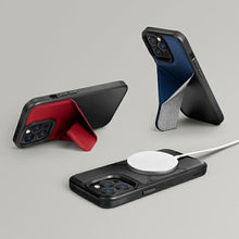 Заредете изображение във визуализатора на галерията – UNIQ etui Transforma iPhone 13 Pro / 13 6,1" czarny/ebony black MagSafe - TopMag
