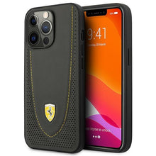 Заредете изображение във визуализатора на галерията – Ferrari FEHCP13LRGOG iPhone 13 Pro / 13 6.1" black/black hardcase Leather Curved Line

