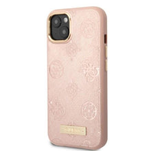 Заредете изображение във визуализатора на галерията – Guess GUHMP13MSAPSTP iPhone 13 6.1" pink/pink hardcase Peony Logo Plate MagSafe
