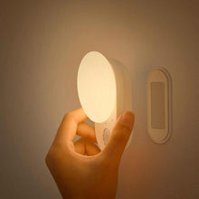 Заредете изображение във визуализатора на галерията – Baseus led light full moon human body induction night light white dgfm-02 - TopMag
