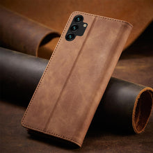 Заредете изображение във визуализатора на галерията – Magnet Fancy Case Case for Samsung Galaxy A13 5G Pouch Wallet Card Holder Brown - TopMag
