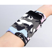 Заредете изображение във визуализатора на галерията – Fabric armband for running fitness brown - TopMag
