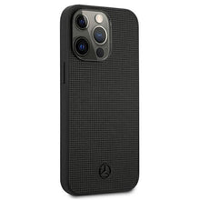 Заредете изображение във визуализатора на галерията – Mercedes MEHCP13LMBLBK iPhone 13 Pro / 13 6,1" czarny/black hardcase Leather Meshed Metal Logo - TopMag
