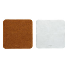 Заредете изображение във визуализатора на галерията – Baseus Auto-care screen cleaning cloths 2 pcs gray and brown (CRYH010019) - TopMag

