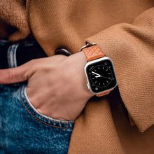 Заредете изображение във визуализатора на галерията – Dux Ducis Strap Leather Watch 7 Band 7/6/5/4/3/2 / SE (41/40 / 38mm) Wristband Bracelet Genuine Leather Bracelet Orange (Enland Version) - TopMag
