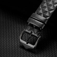 Заредете изображение във визуализатора на галерията – Dux Ducis Strap Leather Watch 7 Band 7/6/5/4/3/2 / SE (45/44 / 42mm) Wristband Bracelet Genuine Leather Bracelet Black (Enland Version) - TopMag
