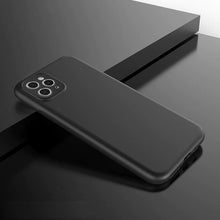 Заредете изображение във визуализатора на галерията – Soft Case case for Motorola Moto E32 thin silicone cover black
