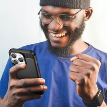 Заредете изображение във визуализатора на галерията – CARBON CASE IPHONE 14 PRO MAX BLACK
