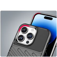 Заредете изображение във визуализатора на галерията – THUNDER CASE IPHONE 14 PRO BLACK
