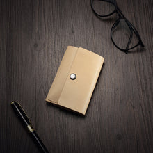 Заредете изображение във визуализатора на галерията – iCarer leather mini wallet for cards, banknotes, beige - TopMag
