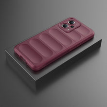 Заредете изображение във визуализатора на галерията – Magic Shield Case Cover for Xiaomi Redmi Note 12 5G / Poco X5 5G Flexible Armor Cover Burgundy
