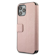 Заредете изображение във визуализатора на галерията – Guess GUFLBKP12MVSATMLPI iPhone 12/12 Pro 6,1" różowy/pink book Saffiano
