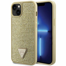 Заредете изображение във визуализатора на галерията – Original Case GUESS Rhinestone Triangle hardcase GUHCP14MHDGTPD for Iphone 14 Plus gold
