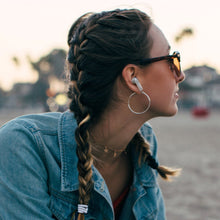 Заредете изображение във визуализатора на галерията – JBL Wave 300 Bluetooth TWS wireless headphones black (JBLW300TWSBLK)
