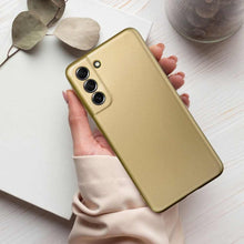 Заредете изображение във визуализатора на галерията – Metallic гръб за samsung a12 gold - TopMag
