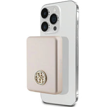 Заредете изображение във визуализатора на галерията – Guess MagSafe 4G Strassed Metal Logo induction power bank 15W 5000mAh - gold
