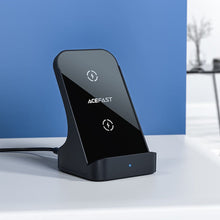 Заредете изображение във визуализатора на галерията – Acefast induction charger 15W gray base (E14)
