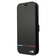 Заредете изображение във визуализатора на галерията – Etui BMW BMBKP13SPUCARTCBK iPhone 13 mini 5,4" czarny/black bookcase M Collection PU Carbon Stripe
