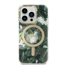 Заредете изображение във визуализатора на галерията – Original Set GUESS GUBPP14LHJEACSA for iPhone 14 Pro (Bundle Pack Magsafe: Case + Charger / IMG Jungle / Gold - Kaki)
