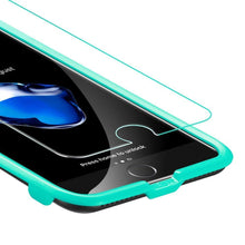 Заредете изображение във визуализатора на галерията – Стъклен протектор esr пълно покритие за iPhone 7 / 8 / SE2020 прозрачен - TopMag
