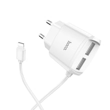 Заредете изображение във визуализатора на галерията – Зарядно Hoco travel 2xUSB порта + кабел Lightning 8-pin c59 2,1a бял - TopMag
