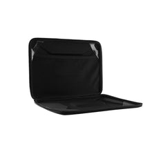 Заредете изображение във визуализатора на галерията – UAG Medium Sleeve universal case for 13" devices black
