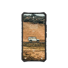 Заредете изображение във визуализатора на галерията – ( UAG ) Urban Armor Gear Pathfinder case for SAMSUNG S22 5G silver
