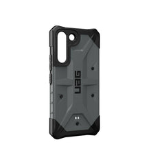 Заредете изображение във визуализатора на галерията – ( UAG ) Urban Armor Gear Pathfinder case for SAMSUNG S22 PLUS 5G silver
