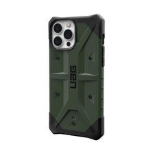 Заредете изображение във визуализатора на галерията – ( UAG ) Urban Armor Gear Pathfinder for IPHONE 13 PRO MAX green

