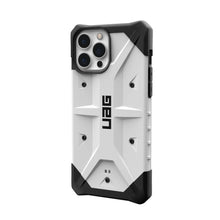 Заредете изображение във визуализатора на галерията – ( UAG ) Urban Armor Gear case Pathfinder for IPHONE 13 PRO MAX blue
