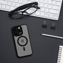 Заредете изображение във визуализатора на галерията – Tel Protect Magmat Case for Iphone 13 Black
