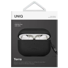 Заредете изображение във визуализатора на галерията – Uniq case Terra AirPods Pro 2nd gen. Genuine Leather black/dallas black
