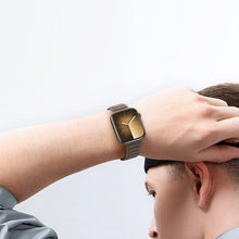 Заредете изображение във визуализатора на галерията – Dux Ducis Strap BL Magnetic Strap for Apple Watch 38 / 40 / 41 mm - Dark Gray
