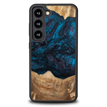 Заредете изображение във визуализатора на галерията – Wood and resin case for Samsung Galaxy S23 Bewood Unique Neptune - navy blue and black
