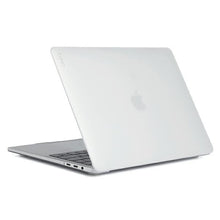 Заредете изображение във визуализатора на галерията – UNIQ etui Husk Pro Claro MacBook Pro 13 (2020) przezroczysty/dove matte clear
