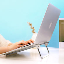 Заредете изображение във визуализатора на галерията – Ugreen adjustable stand laptop stand silver (LP230)
