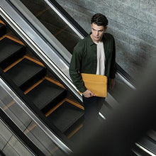 Заредете изображение във визуализатора на галерията – Uniq Vienna laptop Sleeve 14" case green/laurel green Waterproof RPET
