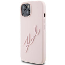 Заредете изображение във визуализатора на галерията – Karl Lagerfeld Silicone Karl Script case for iPhone 15 - pink
