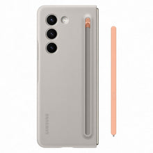 Заредете изображение във визуализатора на галерията – Silicone case for Samsung Galaxy Z Fold 5 Slim Case + stylus - beige
