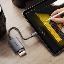 Заредете изображение във визуализатора на галерията – Ugreen CM401 USB C 5Gb/s SD/TF card reader - gray
