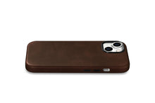 Заредете изображение във визуализатора на галерията – MagSafe-compatible leather case for iPhone 15 Plus iCarer Oil Wax Premium Leather - brown
