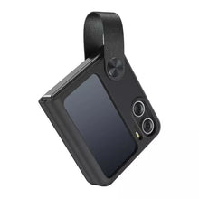 Заредете изображение във визуализатора на галерията – Nillkin Flex Flip Finger Strap Silicone Case for Oppo Find N2 Flip black
