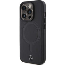 Заредете изображение във визуализатора на галерията – Mercedes Smooth Leather MagSafe case for iPhone 15 Pro - black
