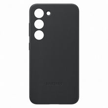 Заредете изображение във визуализатора на галерията – Samsung Leather Cover case for Samsung Galaxy S23 case made of genuine leather black (EF-VS911LBEGWW)

