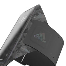 Заредете изображение във визуализатора на галерията – Adidas sp sport калъф за ръка ( size s ) камуфлаж-черен - TopMag

