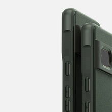 Заредете изображение във визуализатора на галерията – Ringke Onyx case for Google Pixel 7 armored cover green
