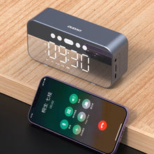 Заредете изображение във визуализатора на галерията – Dudao Y17 Bluetooth watch / speaker - silver
