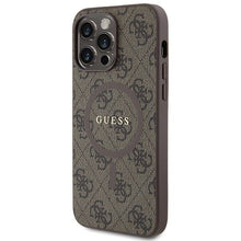 Заредете изображение във визуализатора на галерията – Original faceplate case GUESS GUHMP15LG4GFRW for iPhone 15 Pro (Magsafe / 4G Ring classic logo / brown)
