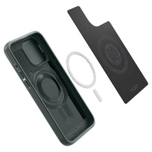 Заредете изображение във визуализатора на галерията – Spigen OPTIK ARMOR MAG MAGSAFE IPHONE 15 PRO MAX ABYSS GREEN
