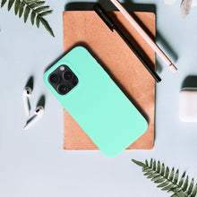 Заредете изображение във визуализатора на галерията – Silicone Lite Case for Samsung Galaxy A34 5G mint
